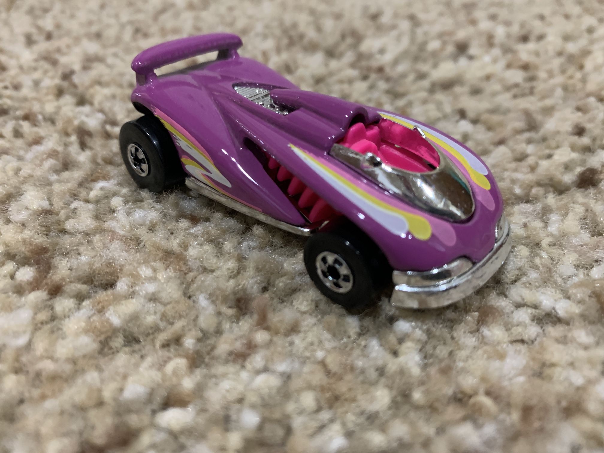 Hot Wheels Speed Shark #113 Car 1990 Purple Made in Malaysia