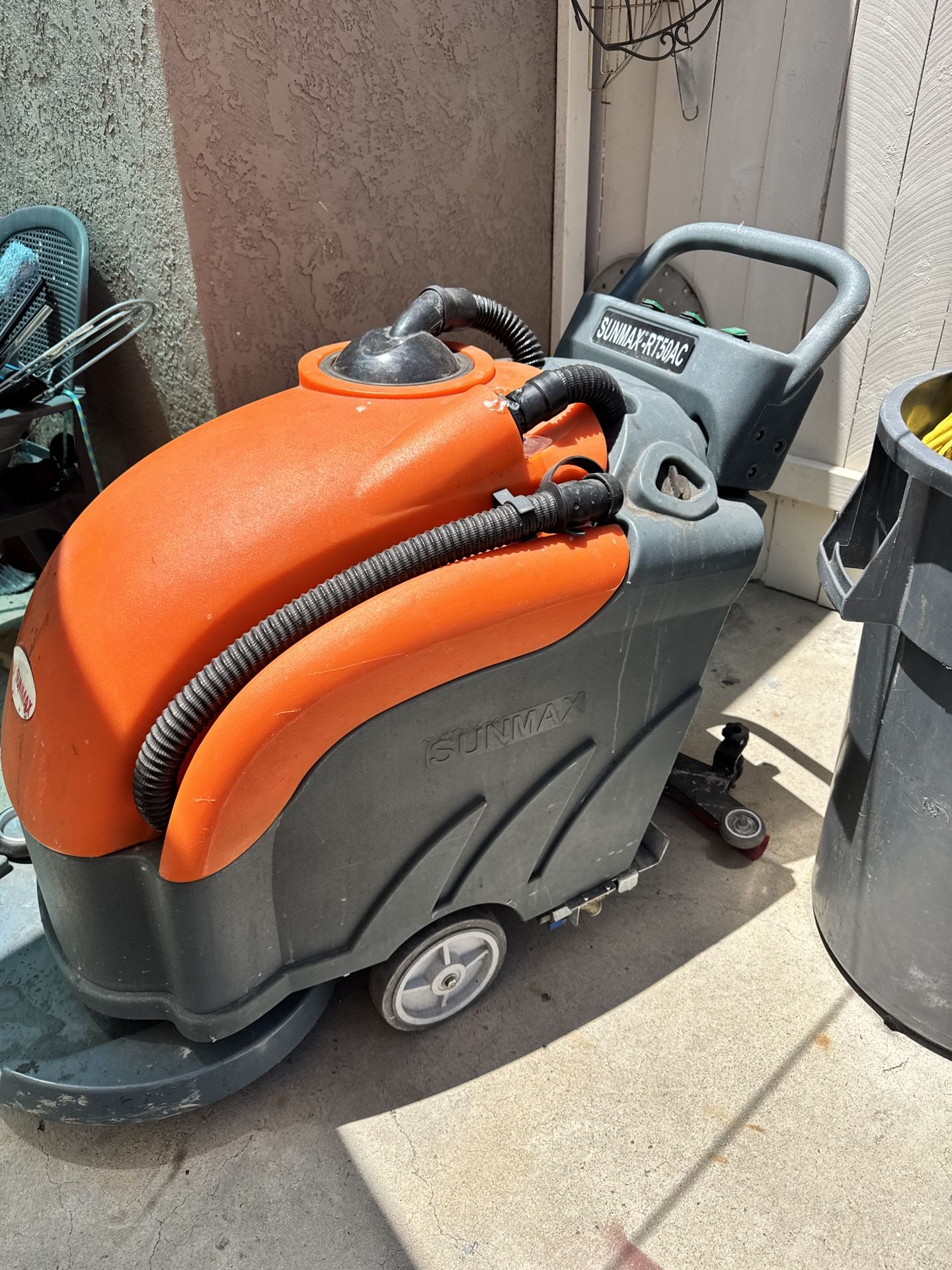 Janitorial Floor scrubber