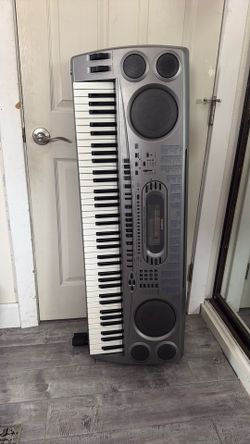 CASIO keyboard ( NO Powerchords ) keyboard & stand 