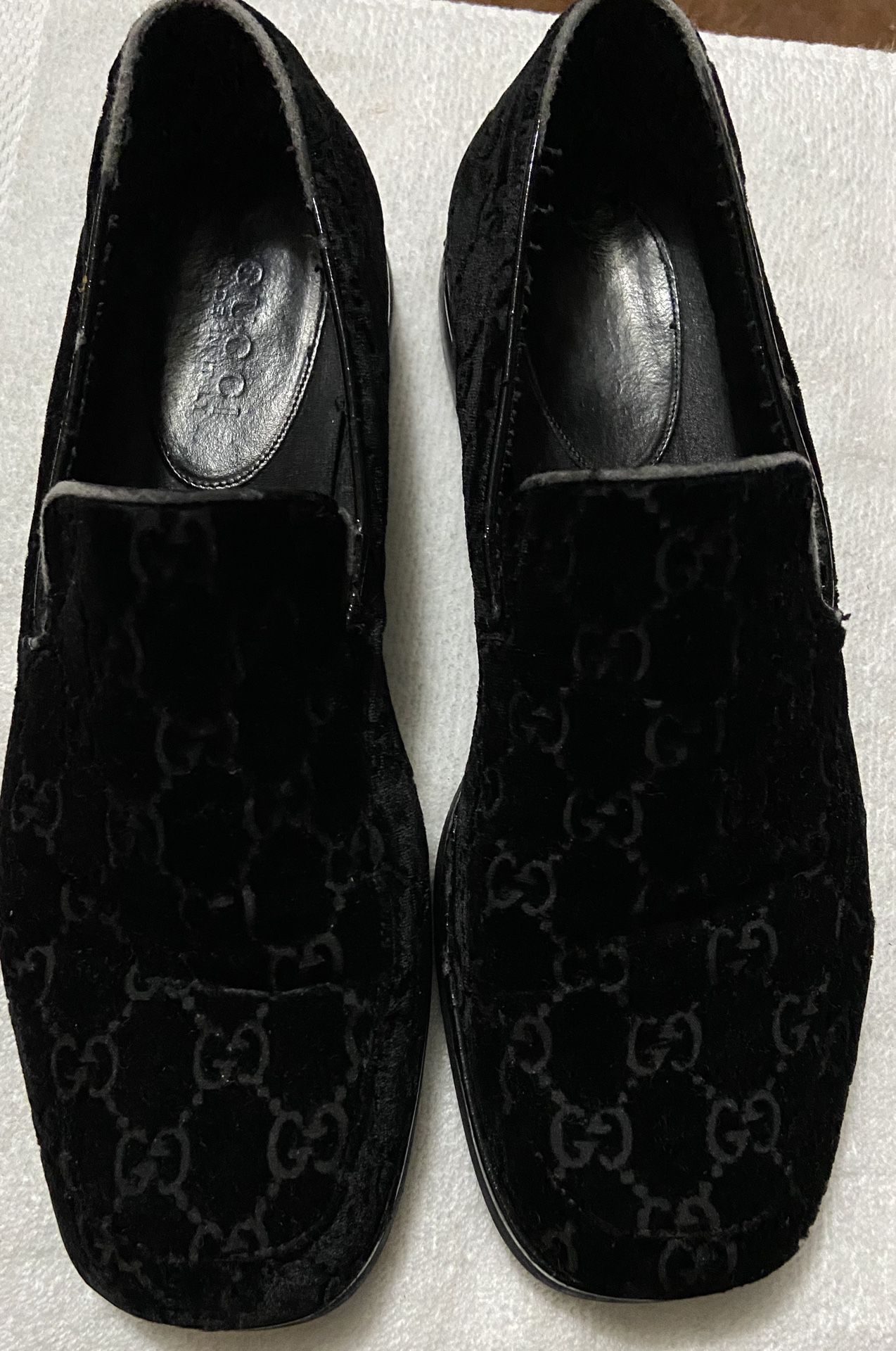 Women’s Gucci GG Velvet Loafers Size 9-1/2
