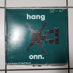 Hang Onn. Full Motion TV Wall Mount 32 Inches - 47 Inches 