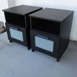 2 Ikea Black 