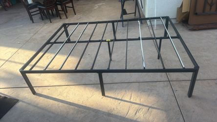Bed frame Queen Size
