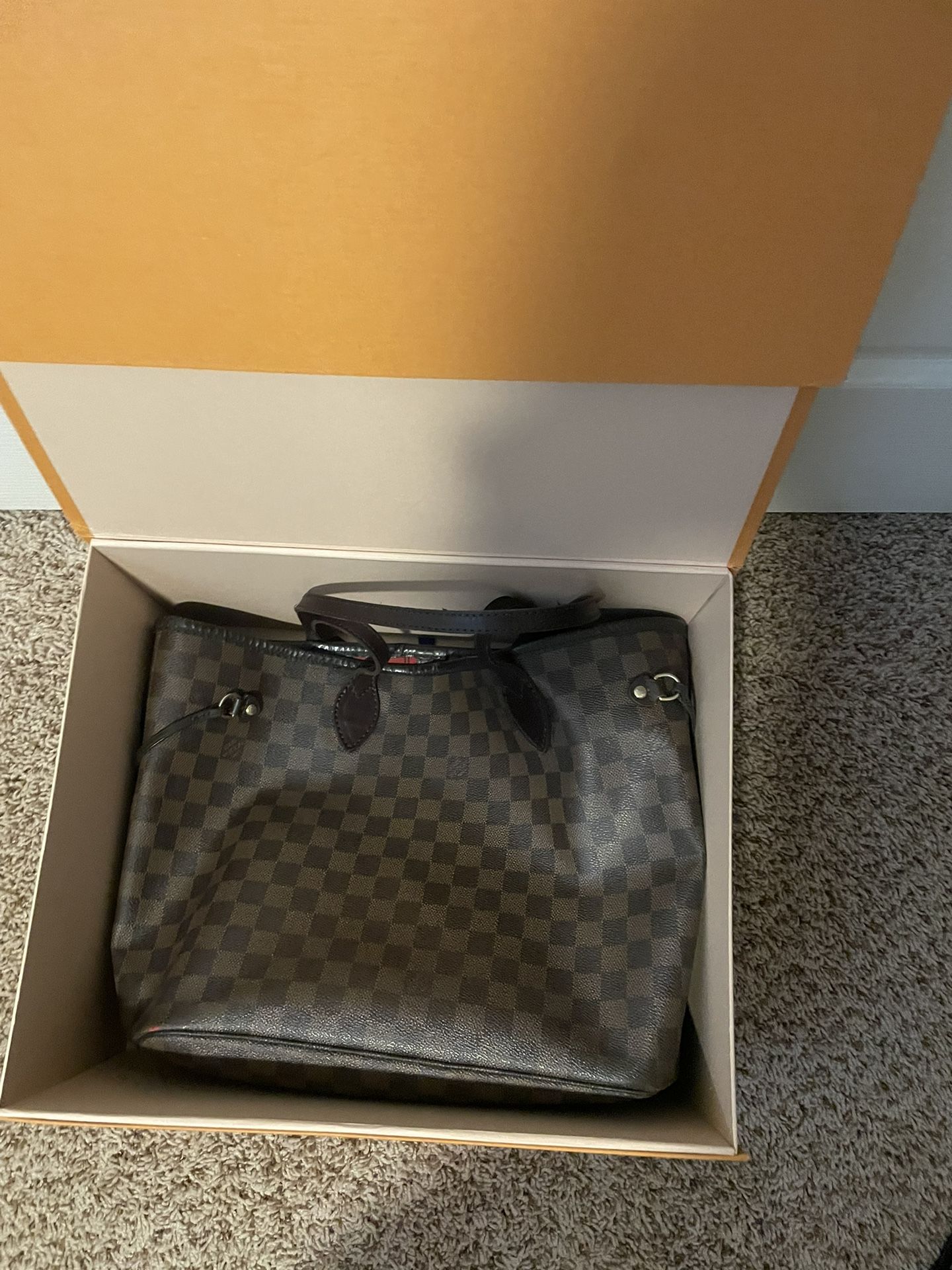 Louis Vuitton Monogram Flower Tote for Sale in Houston, TX - OfferUp