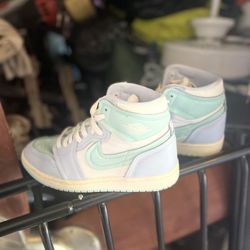 Size 8 Nike WMNS Air Jordan 1 High "Hydrogen blue/light dew" FB9891-401 New 