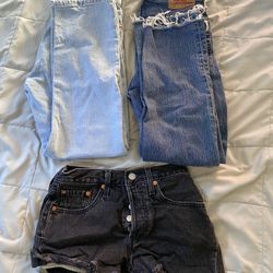 Women’s Levi’s 