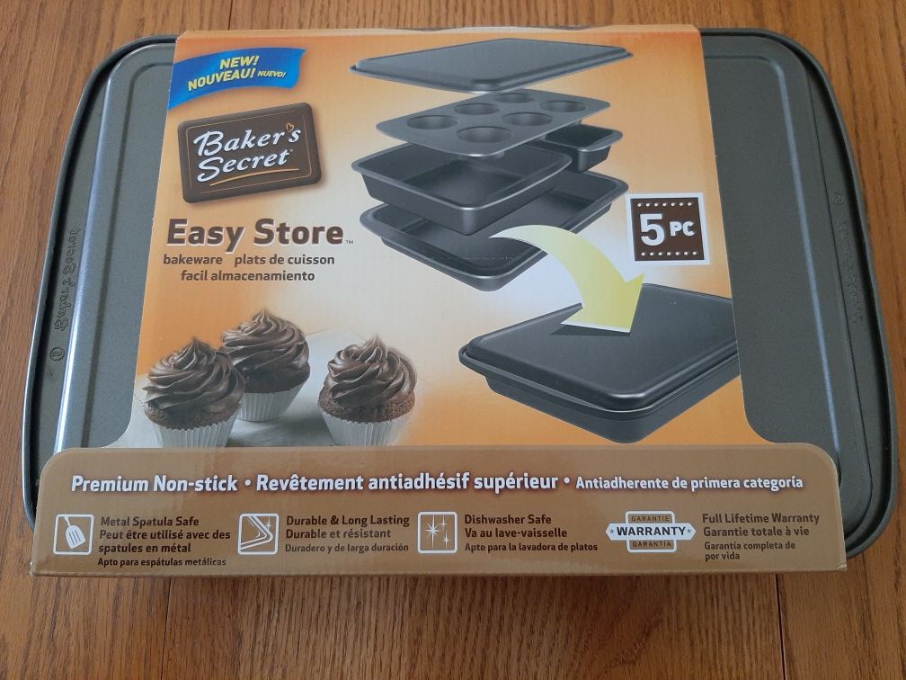 Baker's Secret 5- piece bakeware Set- Brand New