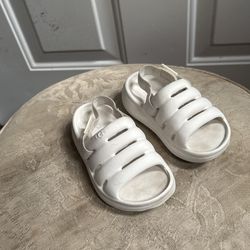WhiteUgg Eva Sandals Toddler Age 2-3