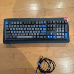 Ducky One 2 Mechanical Keyboard (Cherry MX Blue)