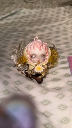 Skull panda petals series figure phone clip