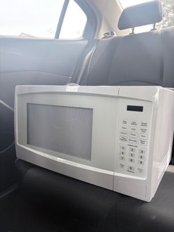 White Countertop Microwave Oven