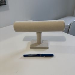 Jewelry/watch Stand