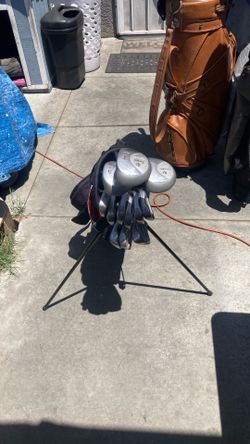 Golf Men’s RH Cougar Miracle w/Matching Cougar Stand Bag