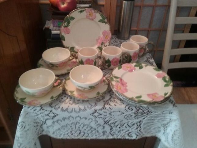 Desert Rose China by Fransiscan Service For 4 16 Piece ./please see Description , For Aditional Pieces And Price.