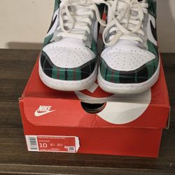 Nike Men's Size 10 Dunks Plaid Colorway Gently worn