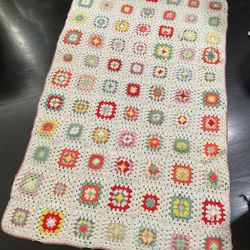 VINTAGE CROCHET AFGHAN GRANNY SQUARE PASTEL HANDMADE BLANKET   65”x39”