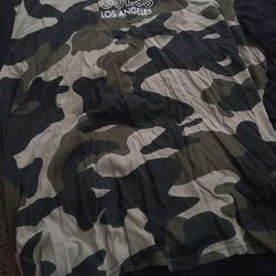 Youth Large Guess Camo T Shirt 