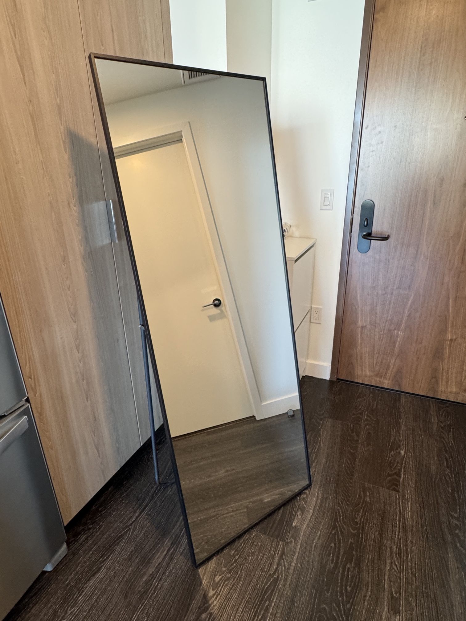 Wall/Stand Alone mirror