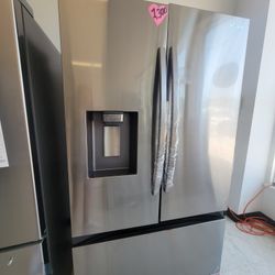 Stainless Steel French Door Refrigerator New Scratch And Dent With 6months 