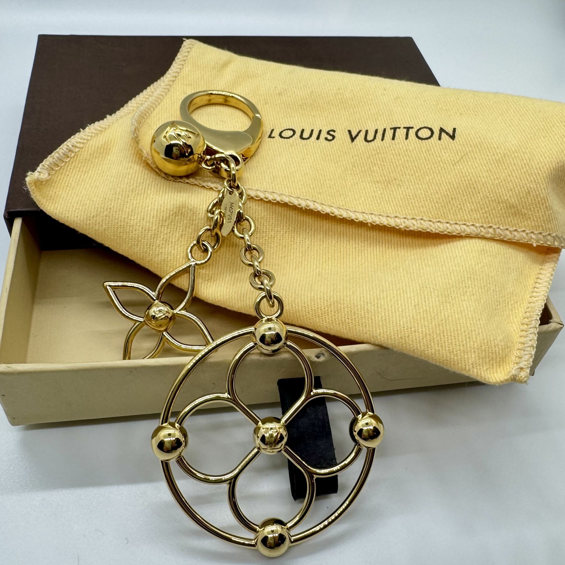 Louis Vuitton Bloomy Gold Brass Bag Charm Key Ring $400 OBO
