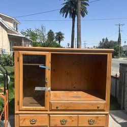 Classic ETERTAINMENT CENTER 