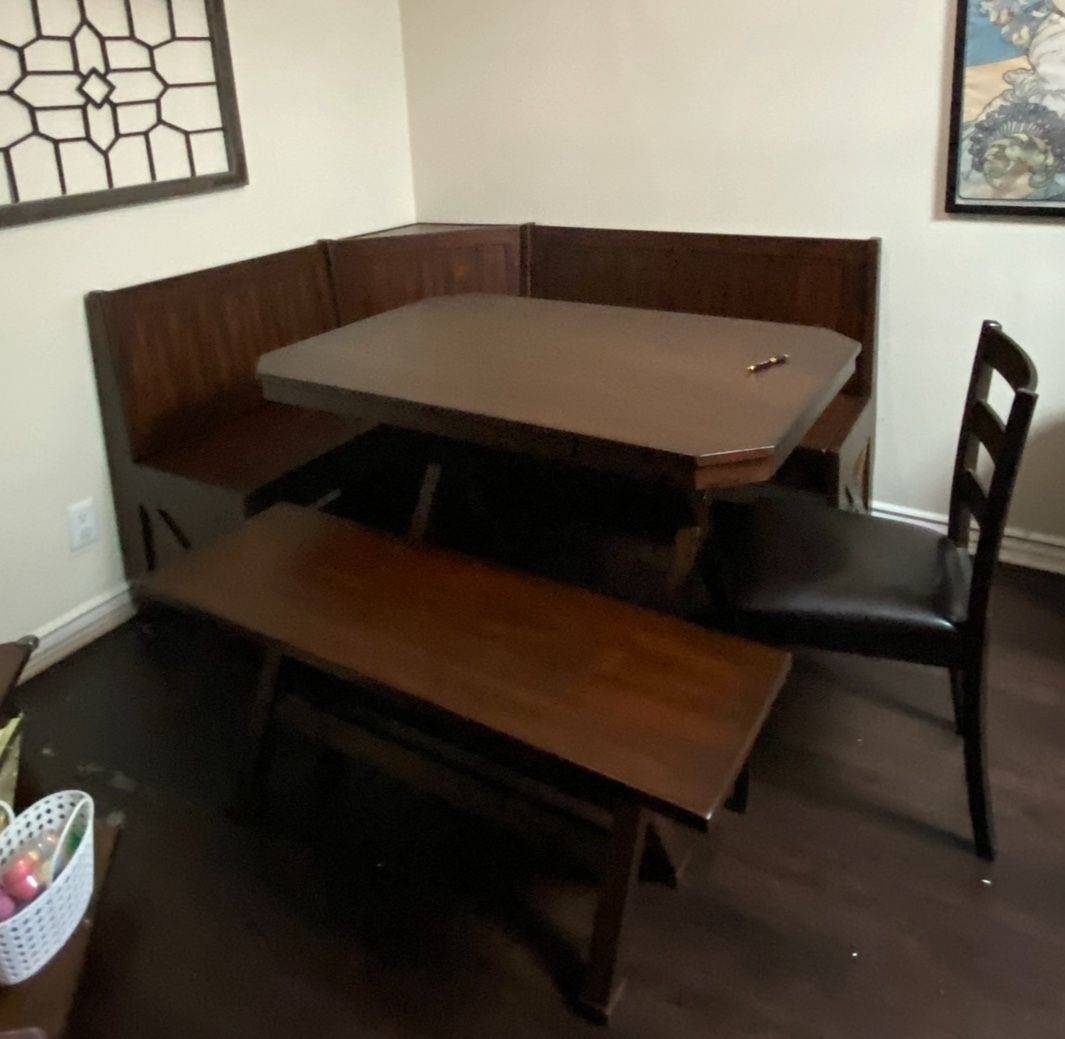 Breakfast Nook dining Table