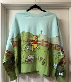 Disneyland Winnie The Pooh Sweater- Large