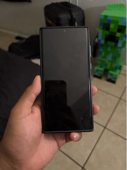 Samsung S22 Ultra (for pieces)