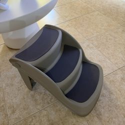 Dog stairs 