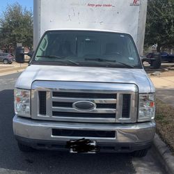 2013 Ford E-350