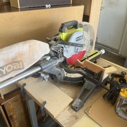 Sliding Miter saw