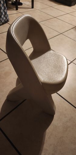 Plastic Chair