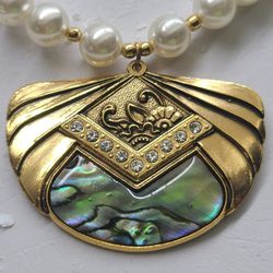 GENUINE ABALONE GOLD WITH PEARL NECKLACE 