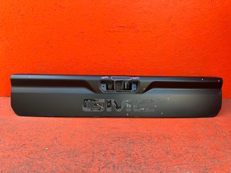 2020 2021 2022 2023 2024 GMC Sierra Denali 2500 Rear Upper Tailgate OEM