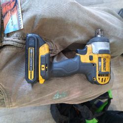 DEWALT 20V MAX* Impact Driver, Cordless, 1/4-Inch, Tool Only (DCF787B)