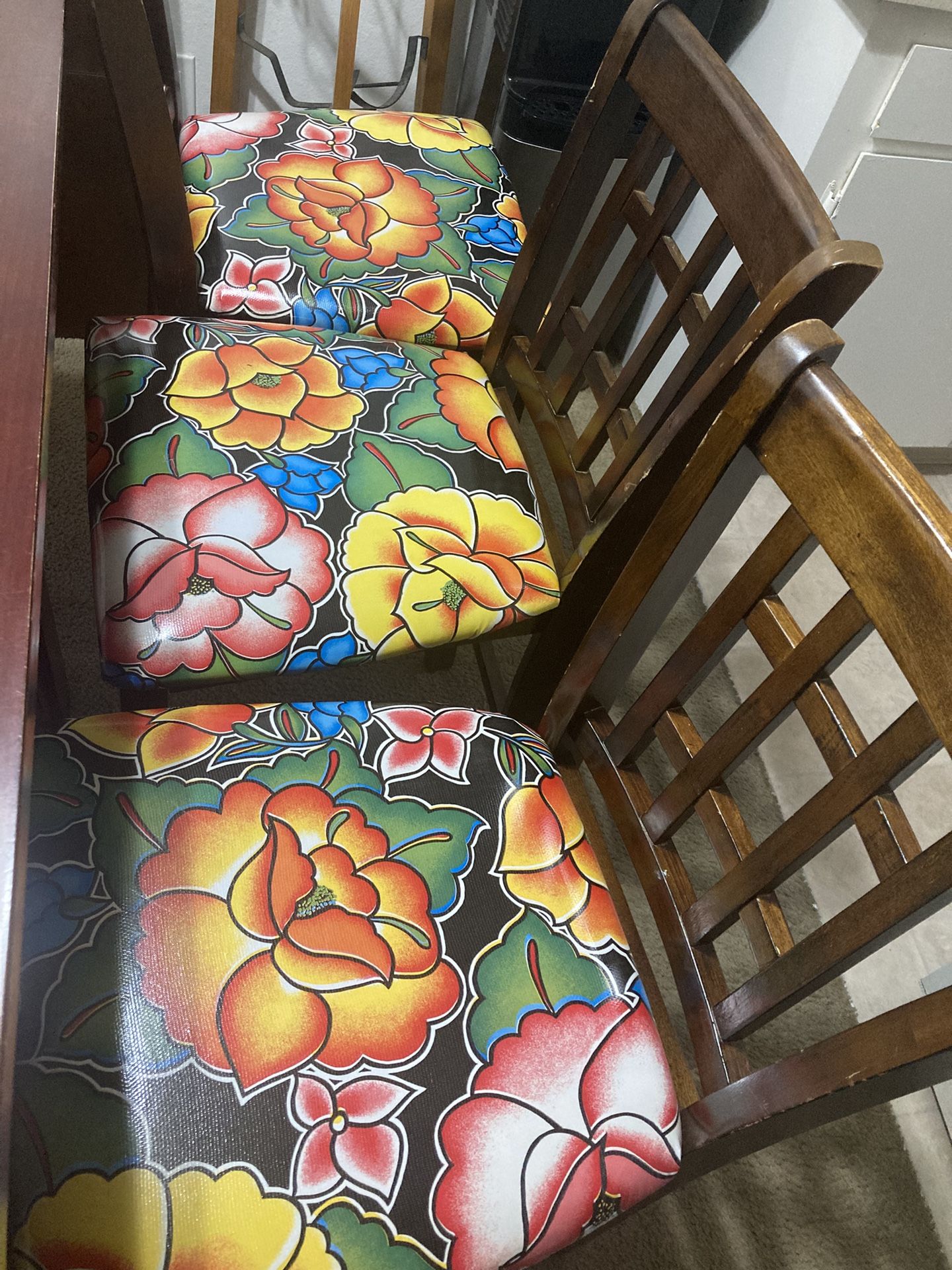 Wood Table W/5 Chairs 