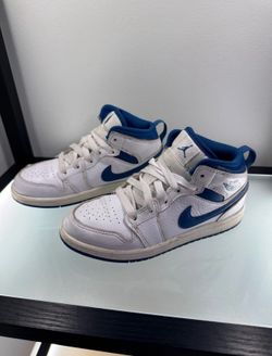 Nike Air Jordan 1 Mid SE Youth Size 1Y White Blue Basketball Shoes Sneakers