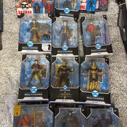 DC Multiverse Figures And Comics