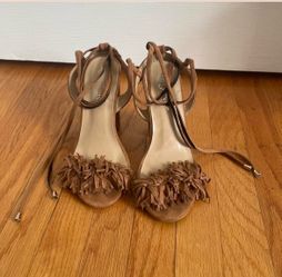 Tan suede chunky heel with fringe