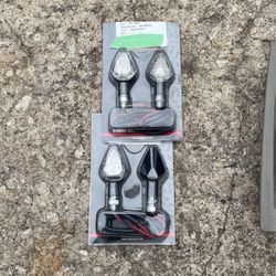 Motorcycle Arrow Three Wire LED turn Signal Color Black And Amber New Never Used 