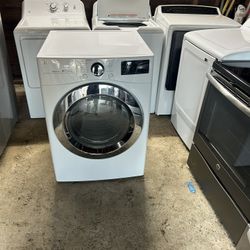 LG 7.4-cu ft Stackable Vented Electric Dryer ( White )