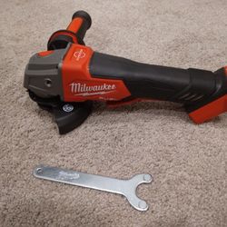 Milwaukee 18v FUEL Grinder NEW