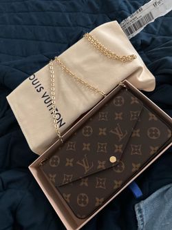 LV  pochette félicie