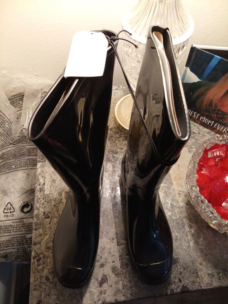 Women's Rubber Rain Boots