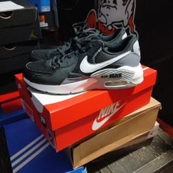 AIR MAX EXCEE BRAND NEW 60