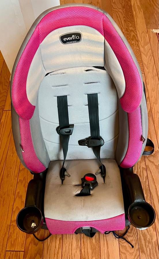 Child Car Seat ( Evenflo)