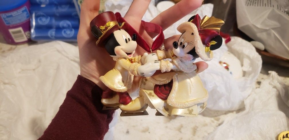 Disney Parks Victorian Mickey & Minnie Ice Skating Christmas Ornament