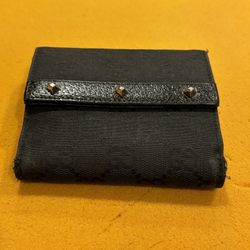 gucci studded wallet