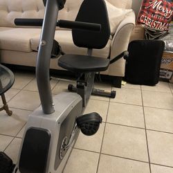 Sunny Health & Fitness Easy Adjustable Seat Recumbent Bike