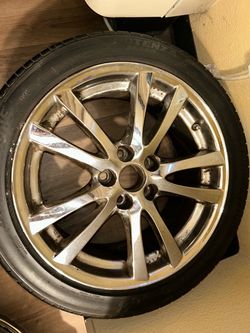 Lexus staggered rims 18s